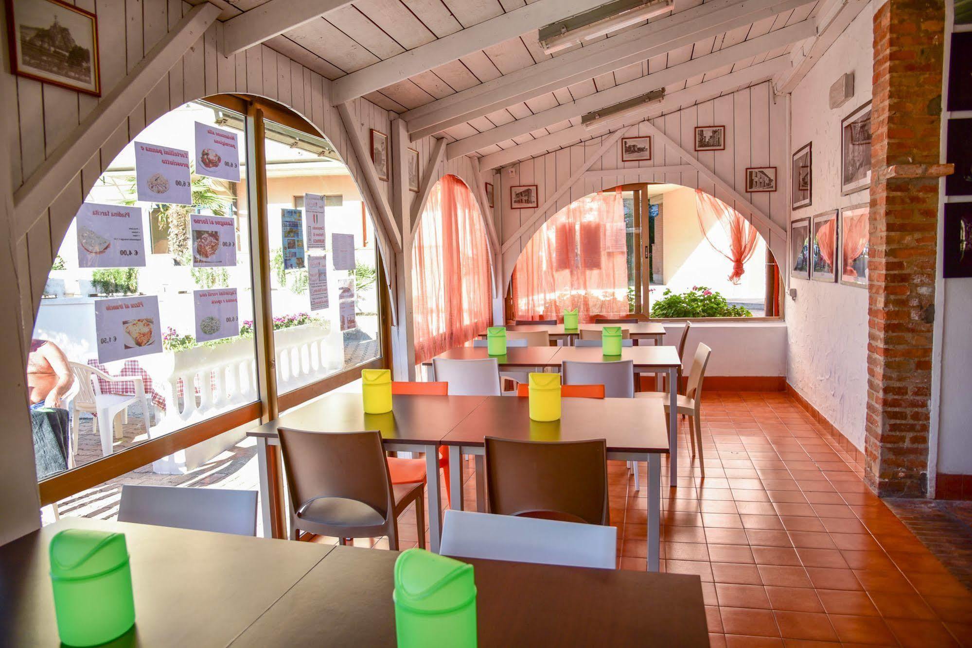 Aparthotel Costa Paradiso Lido Adriano Eksteriør billede